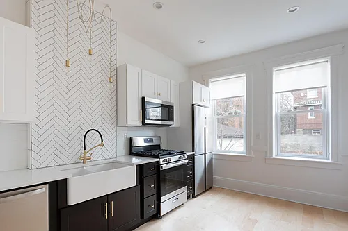 50 Hauxhurst Ave #1 Photo 1