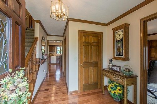 5th image of 6500 Meadowbrook Cir