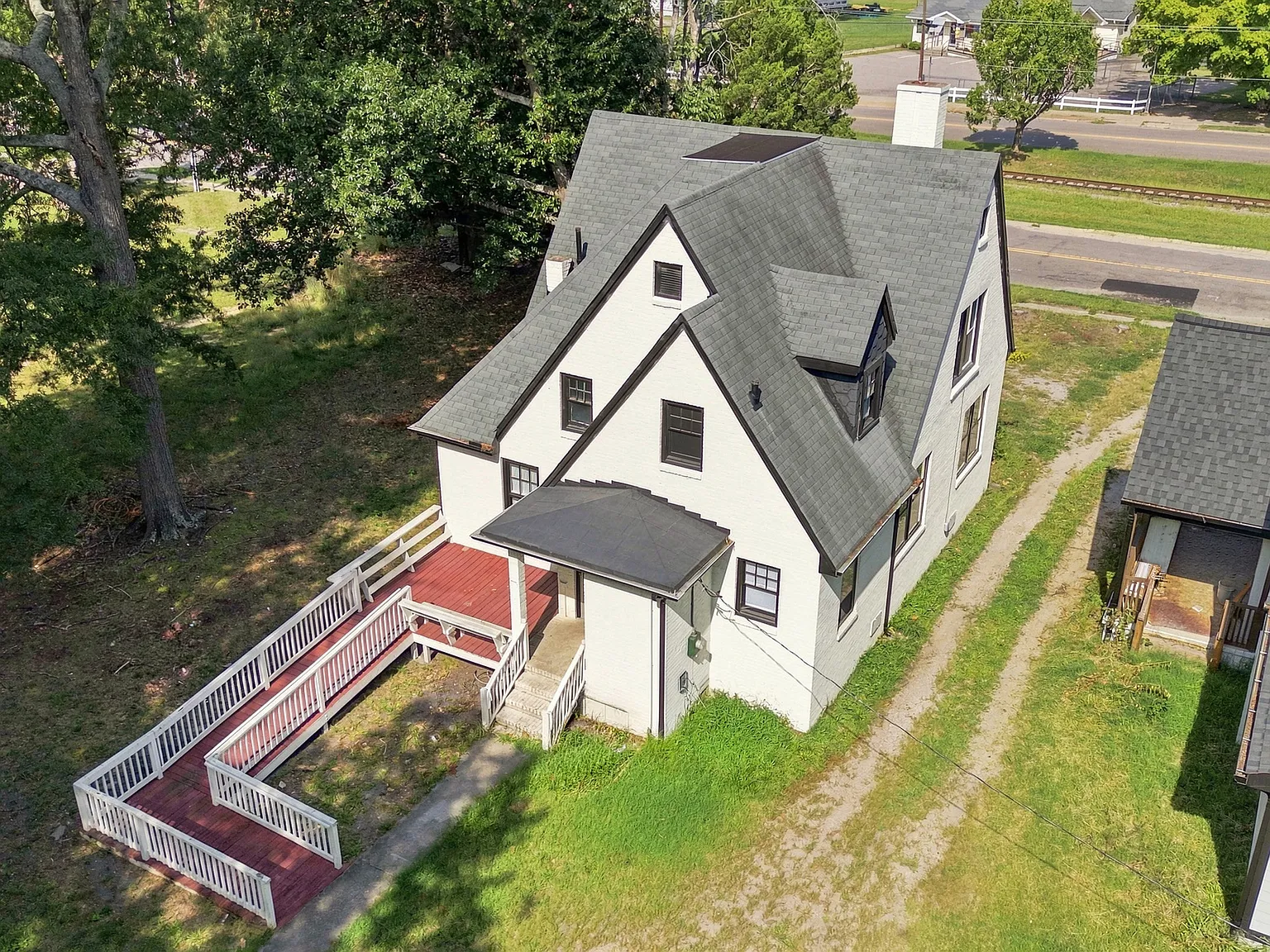 3 bed, 1600 sqft, $1,495 — Photo 3
