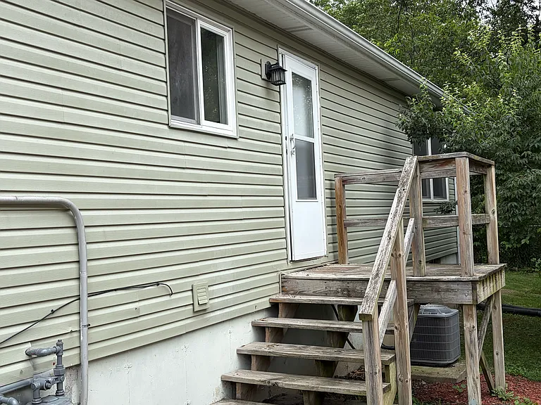 514 E Clark St #B — Photo 13