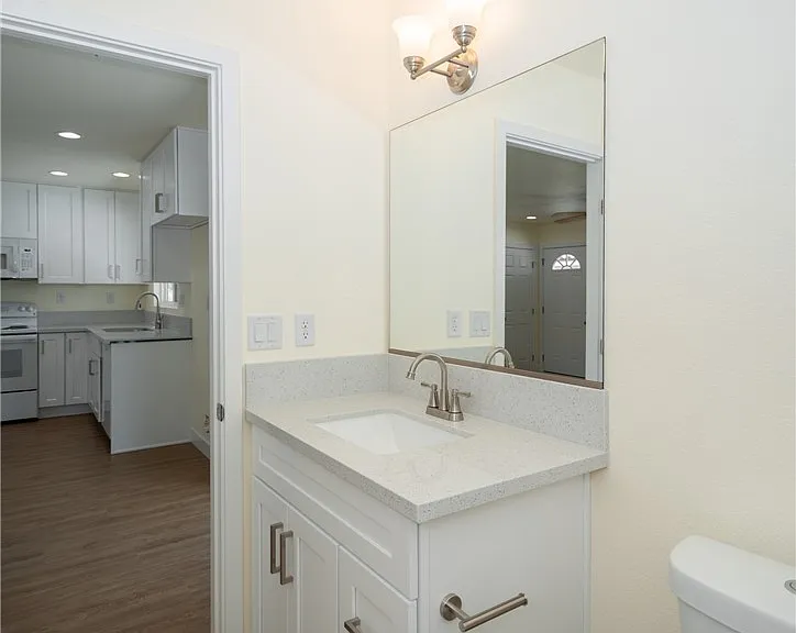 660 San Lorenzo St #1 — Photo 16