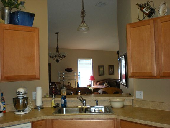 3rd image of 164 Grand Canal Dr