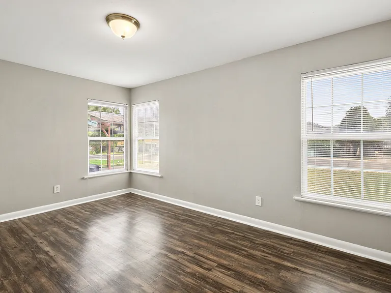 167 Brandywine Ave — Photo 16