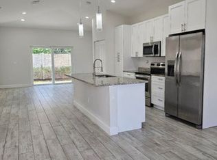 1558 W 26th Ct, West Palm Beach, FL 33404