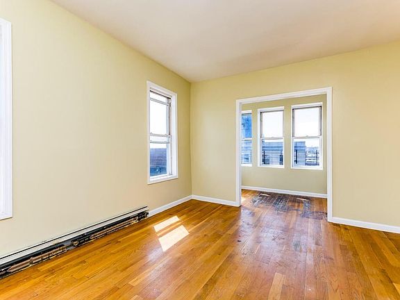 3rd image of 538 Coster St Fl 3rd