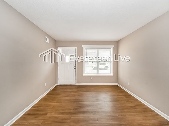 4th image of 1939 Custer Dr