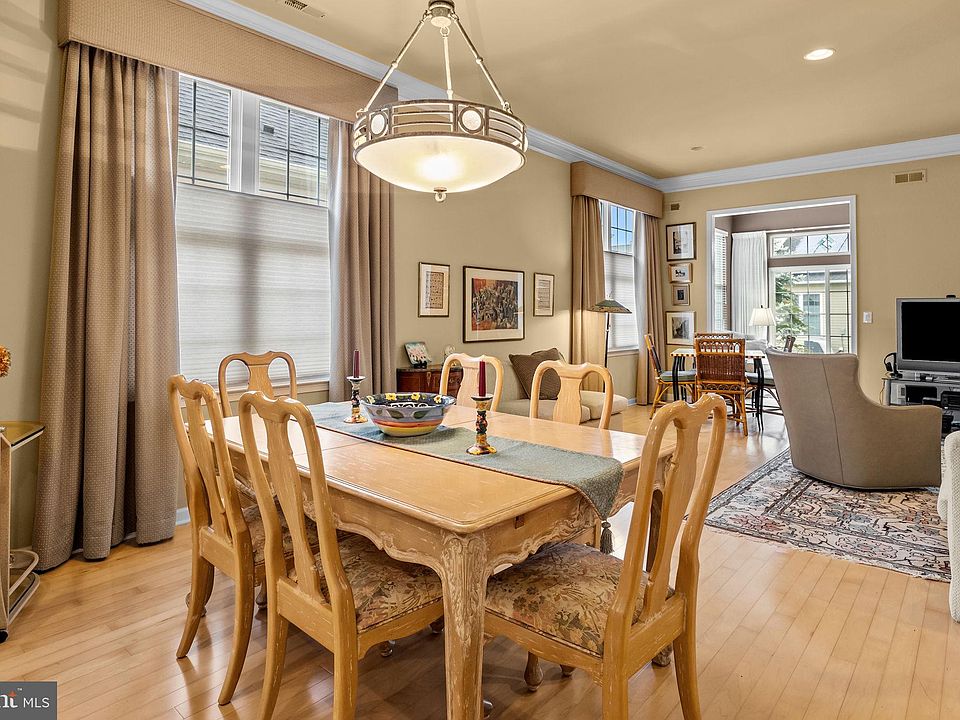 93 Einstein Way Cranbury NJ Zillow