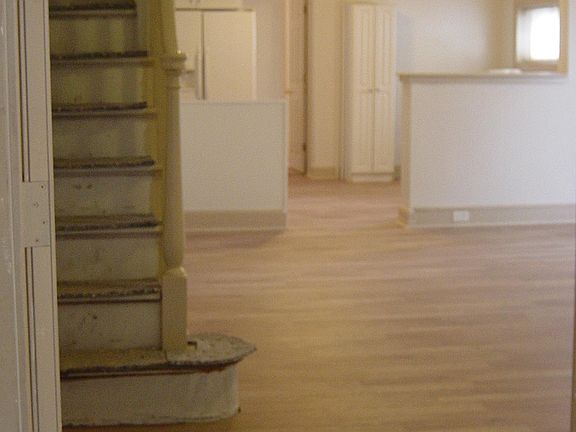 3rd image of 215 Lincoln Ave