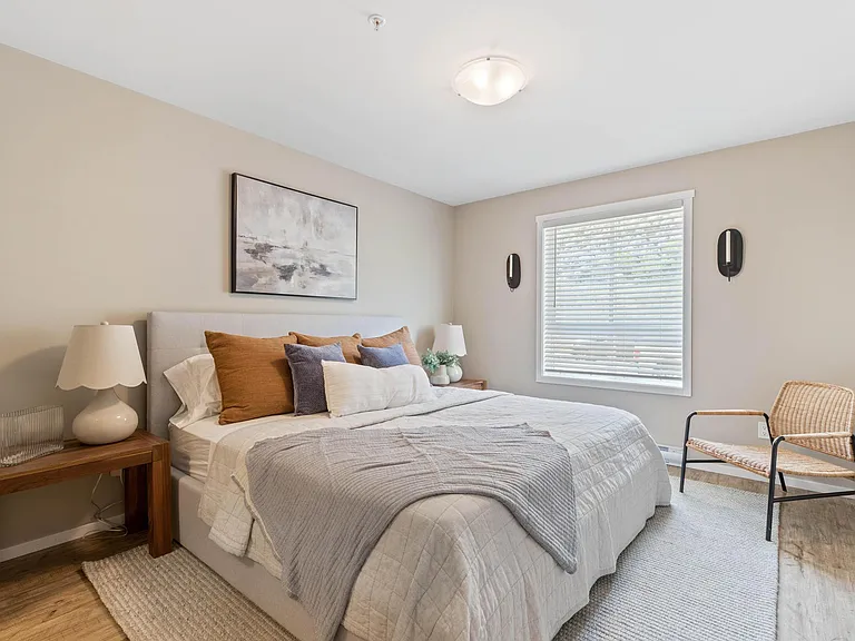 3420 Valleyview Dr — Photo 9