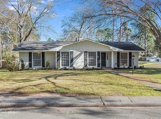 400 Trinity Cir, Shreveport, LA 71106