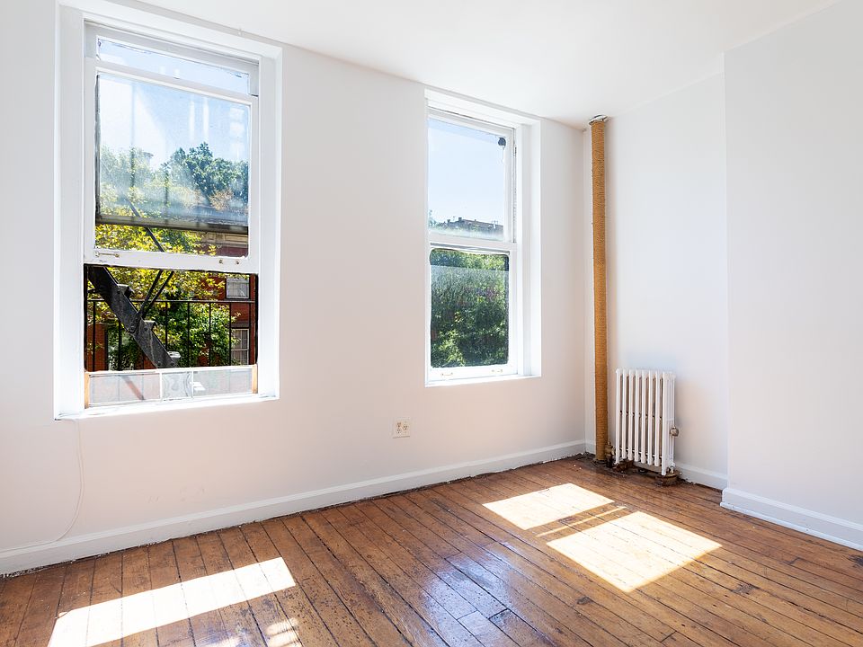 1st image of 255 W 12th St APT 3W