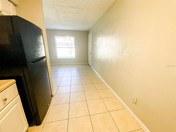 5th image of 2205 Irene St APT 2