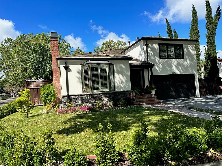 1097 Camino Pablo — Photo 2
