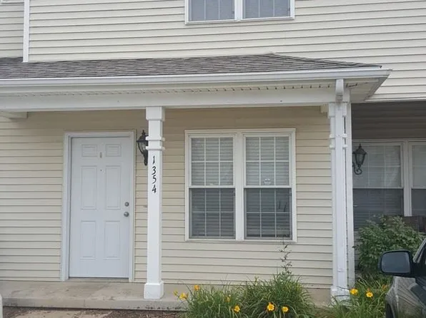 1354 Mariner Way, Champaign, IL 61822