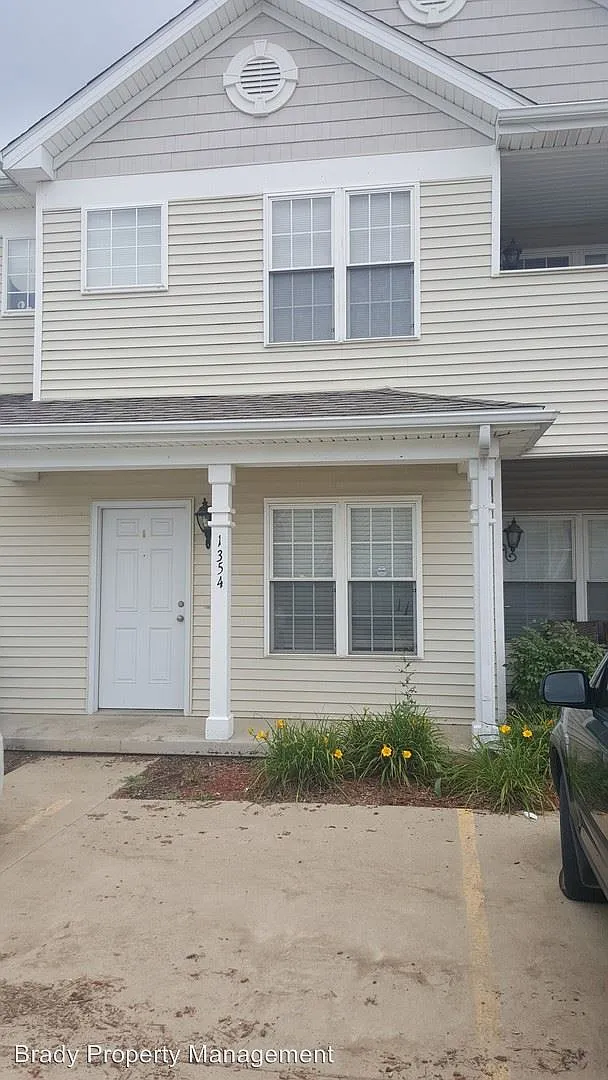 1354 Mariner Way photo 1