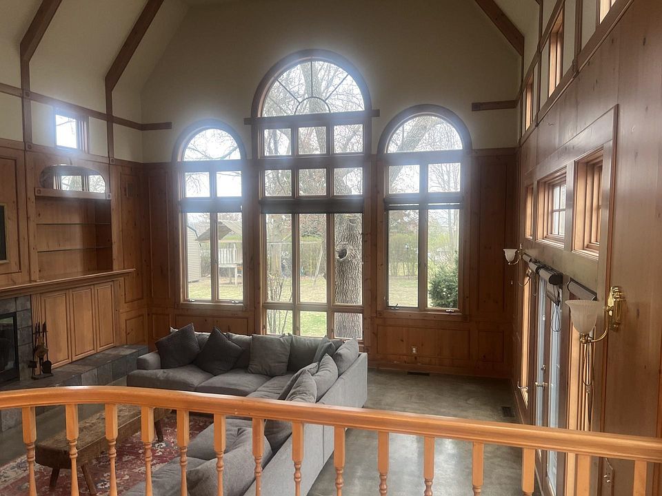 10th image of 1619 Koenigstein Ave