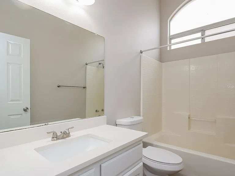 922 Strider Dr — Photo 14