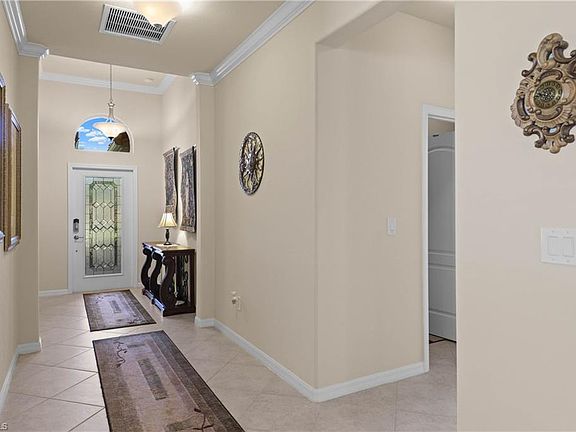 3rd image of 2512 Laurentina Ln