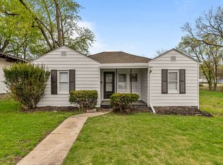 1427 N Elm St, Centralia, IL 62801