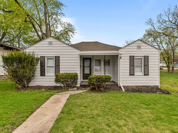 1427 N Elm St, Centralia, IL 62801