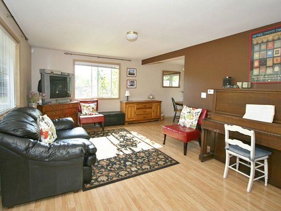 4th image of 1205 Fruitland Dr