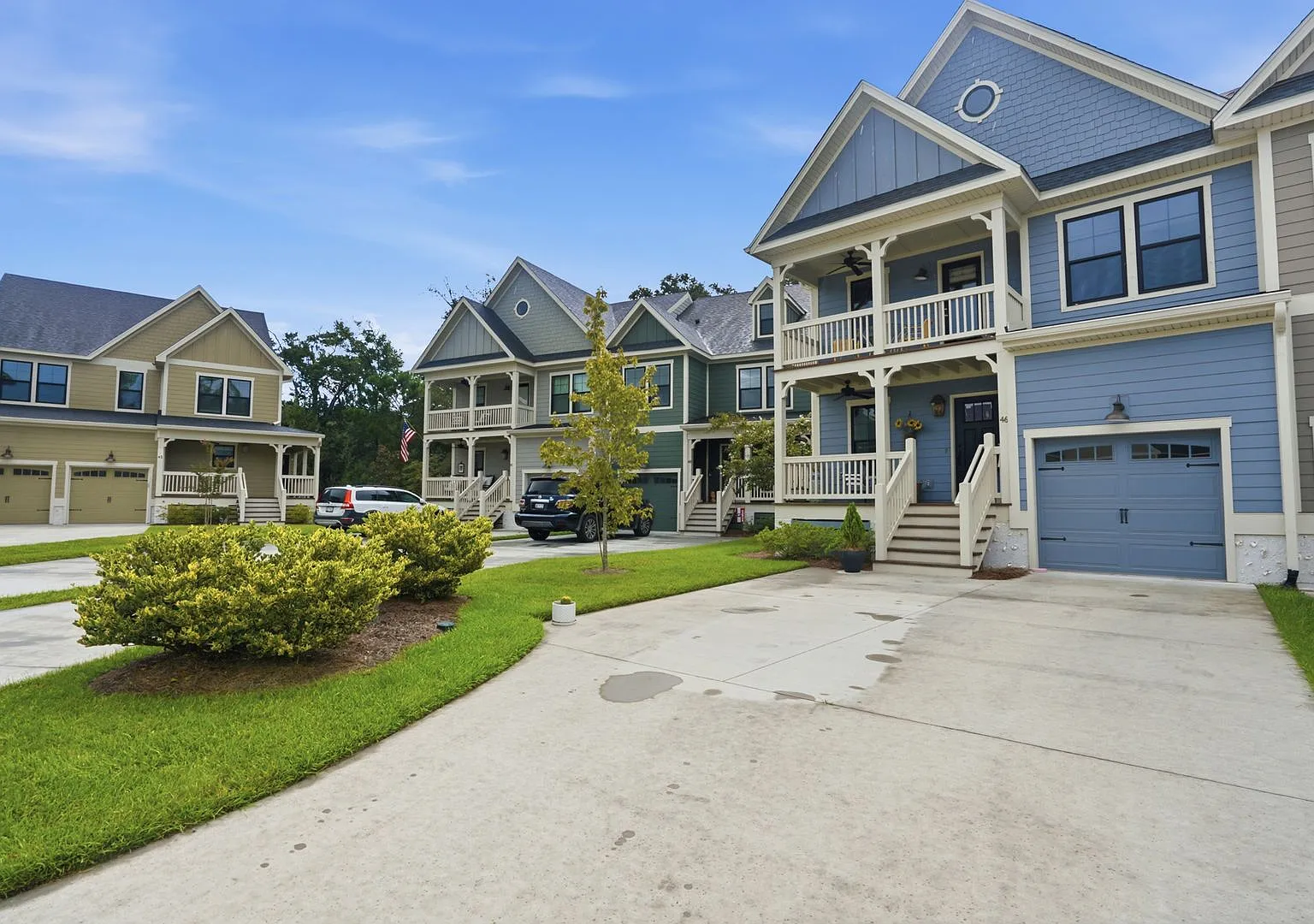 Beautiful Townhome In Private Community — Photo 2