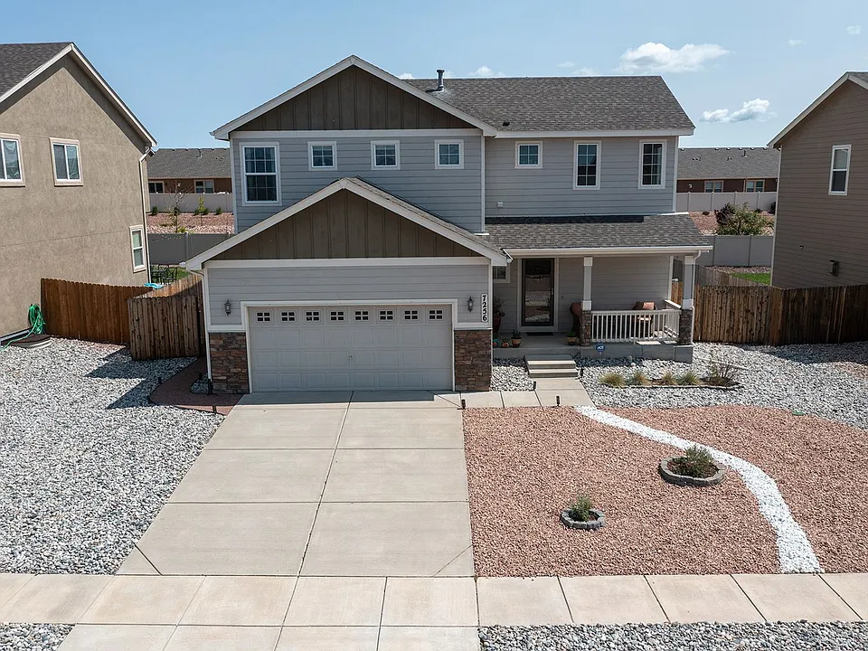 7256 Red Cardinal Loop
