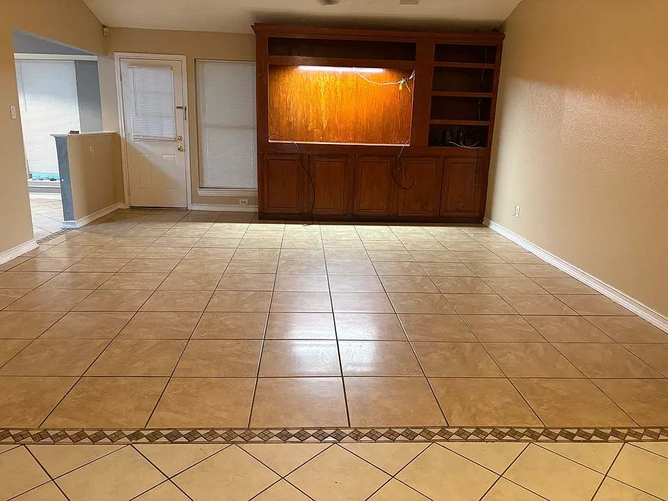 1017 Birchwood Ln #1