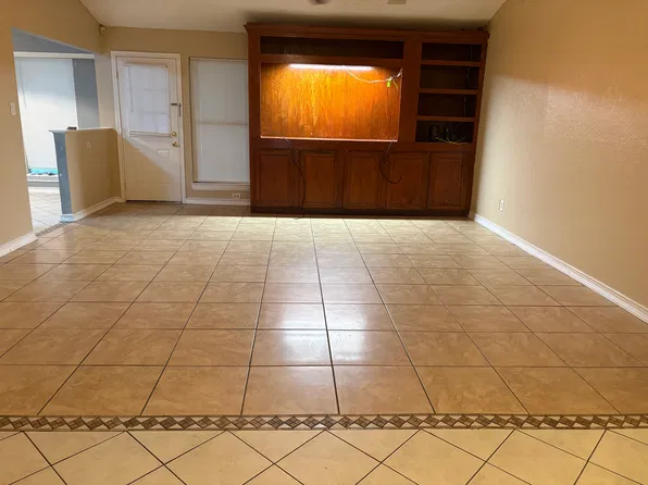 1017 Birchwood Ln #1, Mansfield, TX 76063