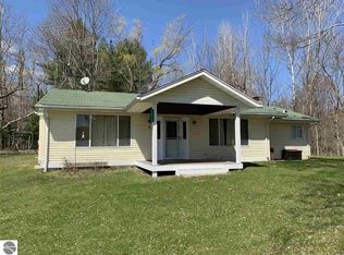 1038 Parsons Dr, Hale, MI 48739