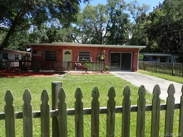 159 NE 9th St, Crystal River, FL 34428