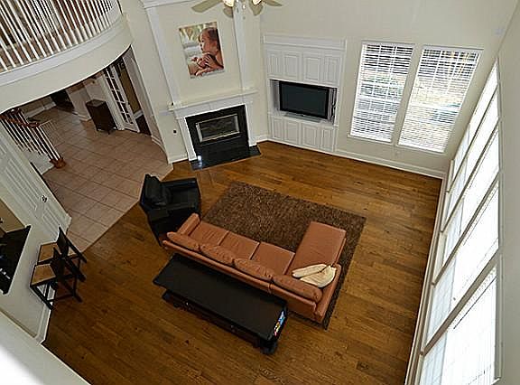 4th image of 3212 Tearose Dr