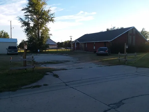 901 E C St, Hillsboro, KS 67063