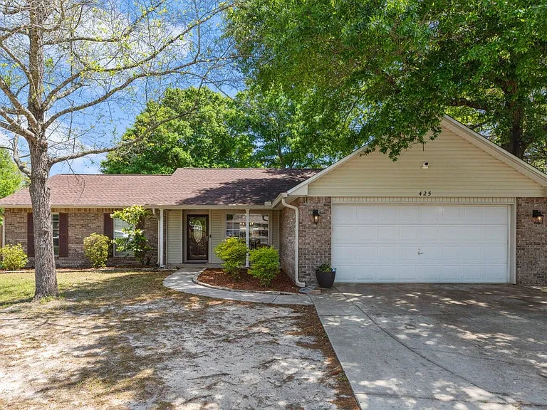 425 Whirlaway Ct — Photo 34
