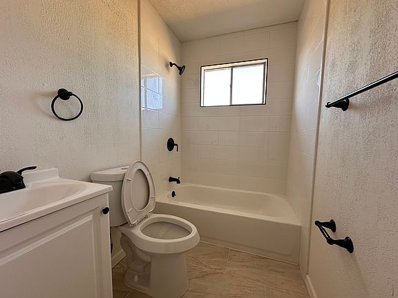 4th image of 4503 SW G Ave