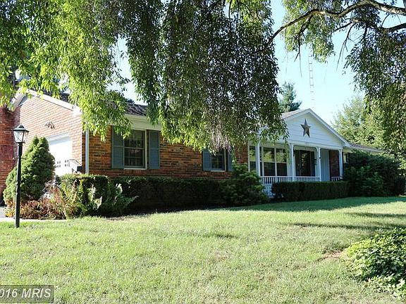 2nd image of 13719 Woodland Heights Dr
