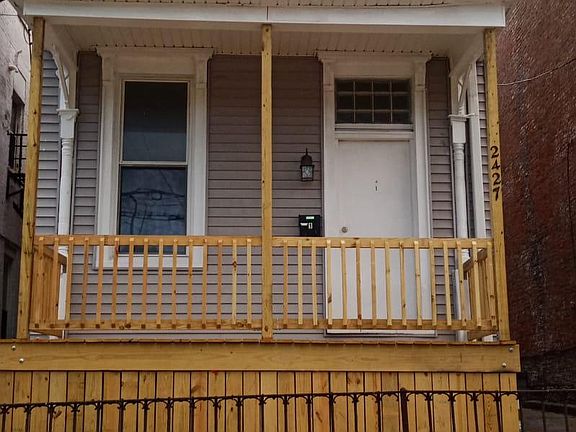 4th image of 2427 Vine St