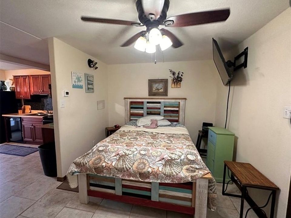 2nd image of 14300 S Padre Island Dr APT 119