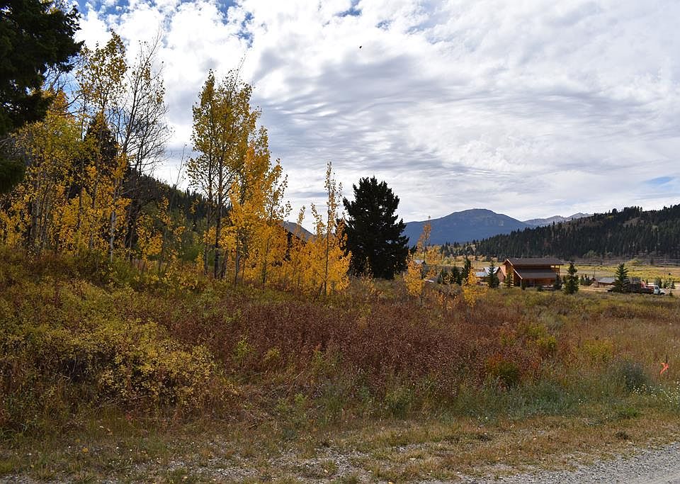 1st image of 4220 Bighorn Ln