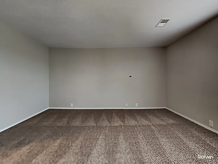 1002 Honeysuckle Vine Dr — Photo 5