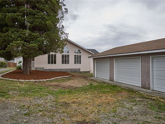 3rd image of 12925 SE 304th St