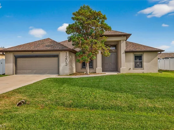 1203 SW 11th Pl, Cape Coral, FL 33991