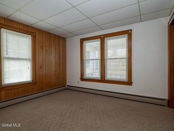 5th image of 2094 Oaklawn Ave
