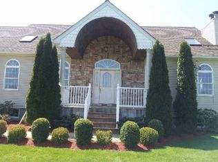 210 Konefal Ave, Pine Bush, NY 12566