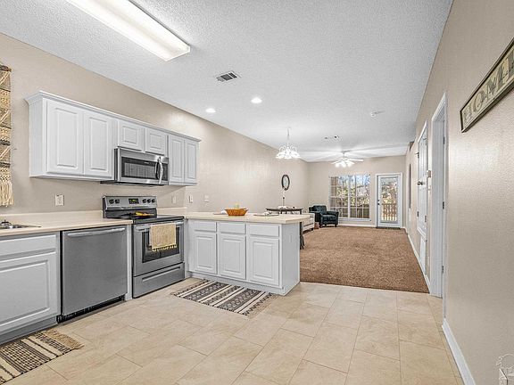 4th image of 7101 Joy St APT D4
