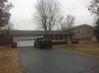 2562 W Weatherly Dr, Springfield, MO 65807