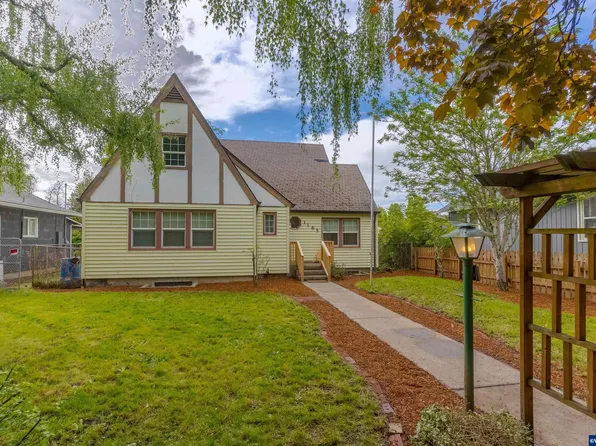 1165 16th St NE, Salem, OR 97301
