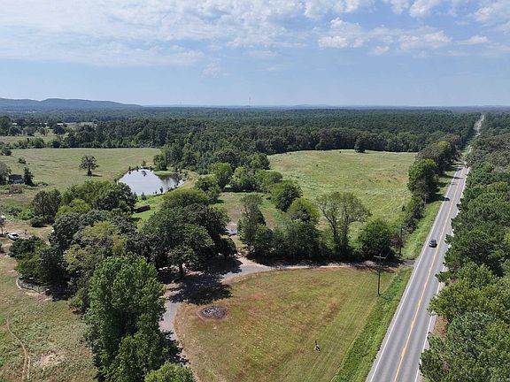 3rd image of 3147 Highway 70
