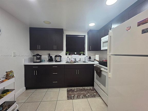 3rd image of 9375 Fontainebleau Blvd APT L311