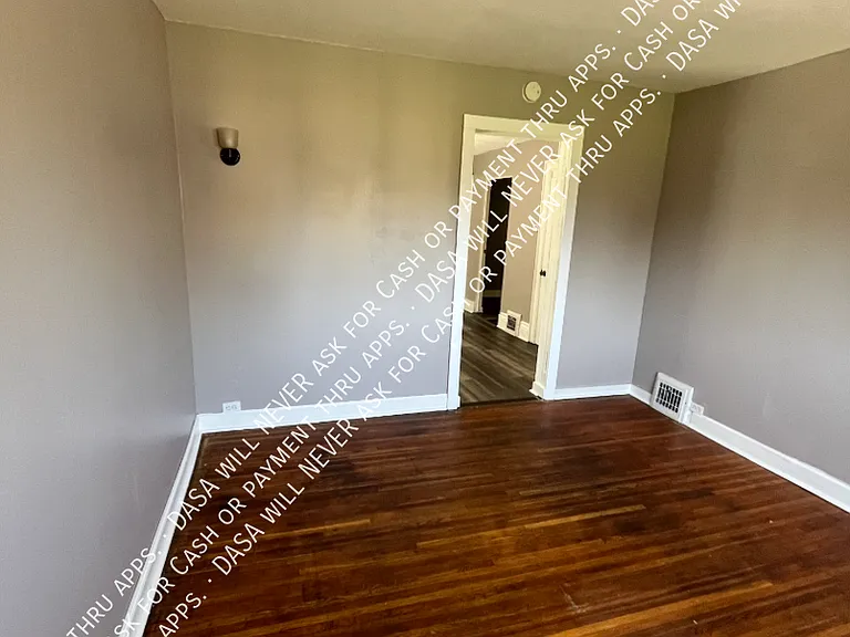 122 Spaulding St #UPPER — Photo 15